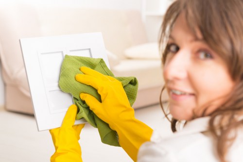 Closing a cleaning complaint with a clear outcome
